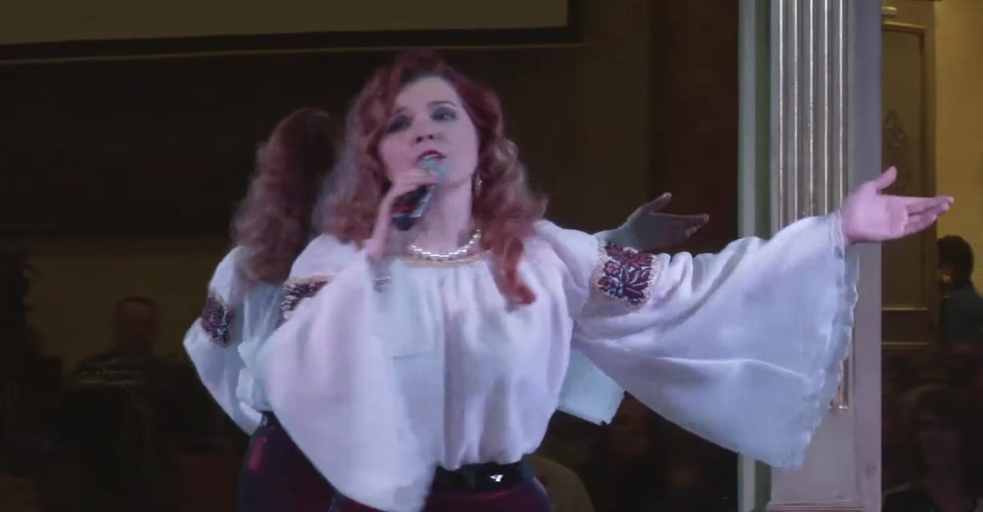 Oksana Pikush on stage